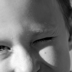 The sun is in my eyes The sun is in my eyes