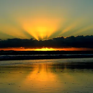 Hour Glass Shaped Sunrise Hour Glass Shaped Sunrise