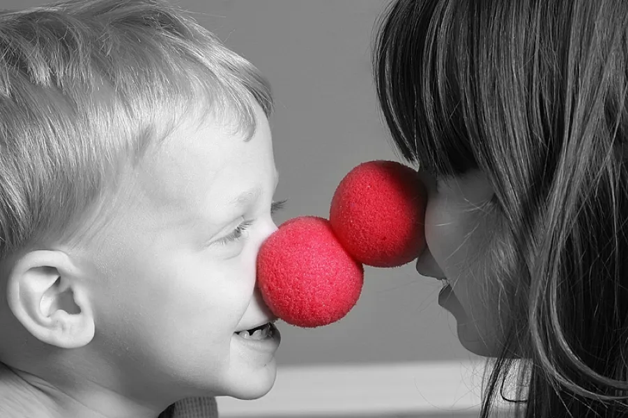 Bozo Eskimo Kissing Bozo Eskimo Kissing