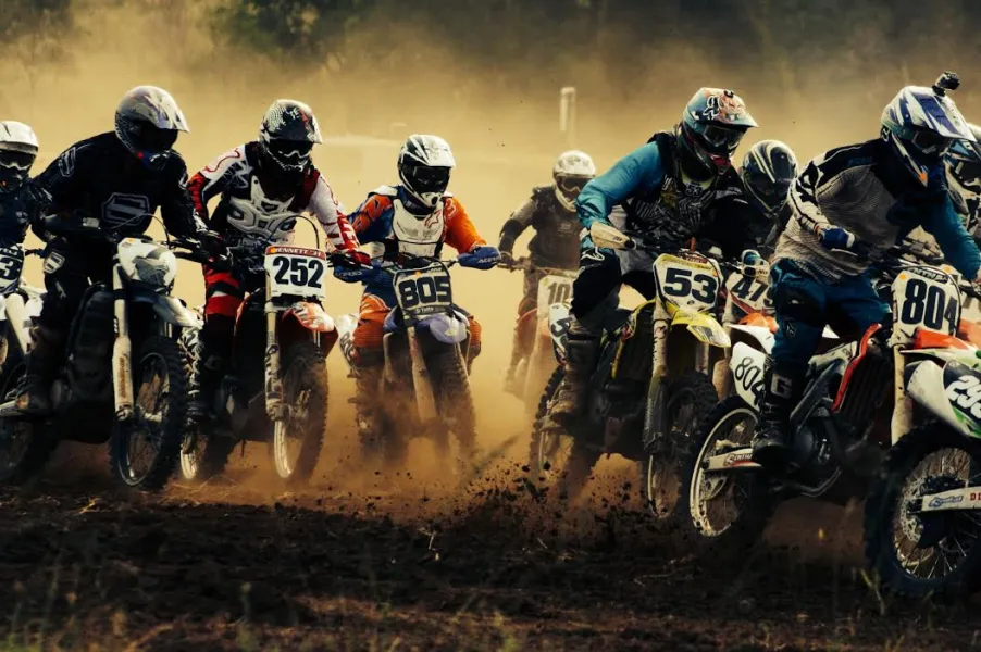 And we're racing..... And we're racing.....