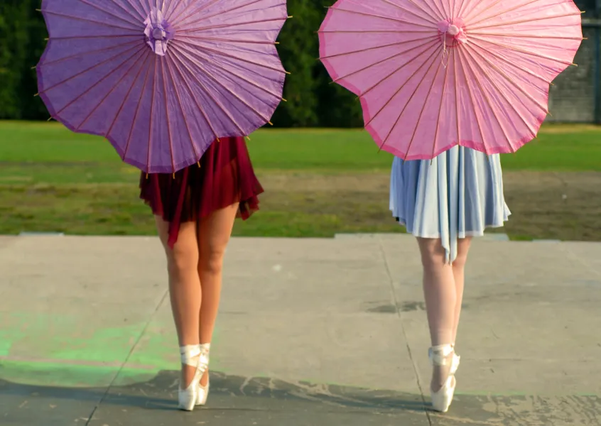 Twin Ballerina's Twin Ballerina's
