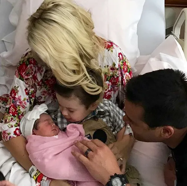 For those of you who don't believe in love at first sight For those of you who don't believe in love at first sight