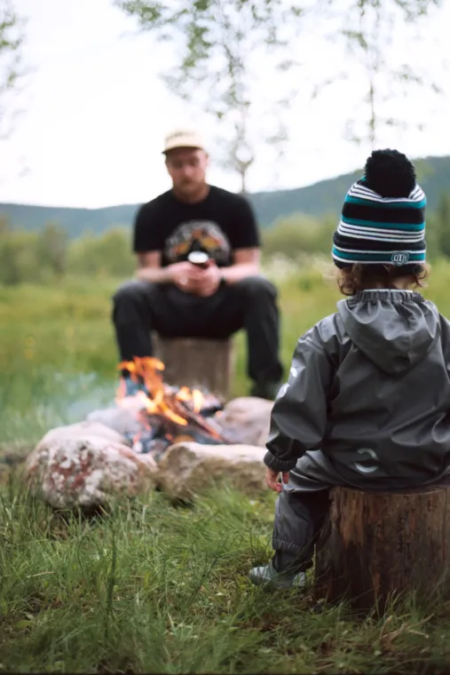 Parenting over a bonfire Parenting over a bonfire