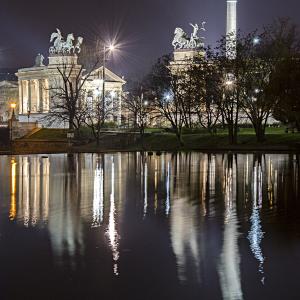 Heroes' square