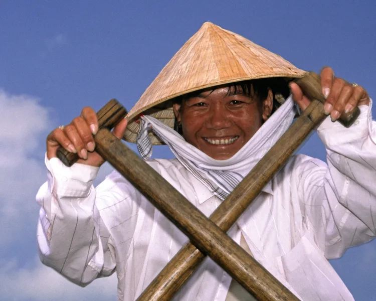 Water Taxi Rower, Vietnam
