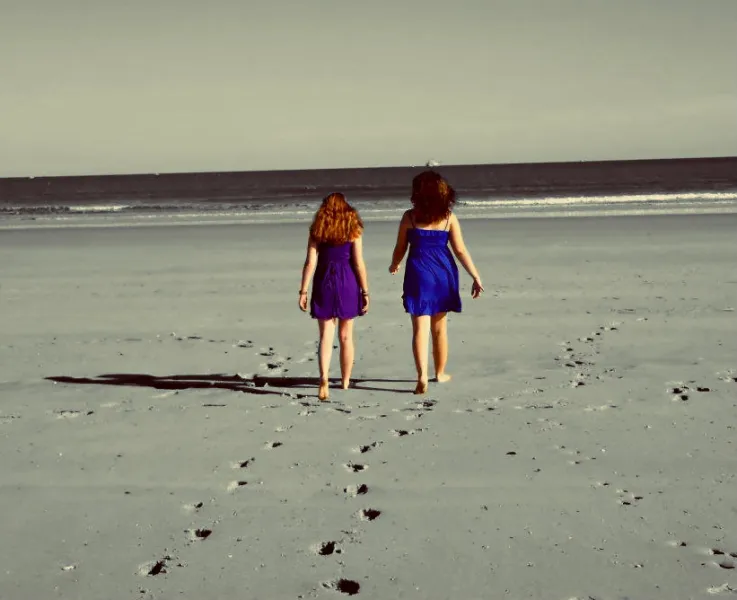 best friends at the beach