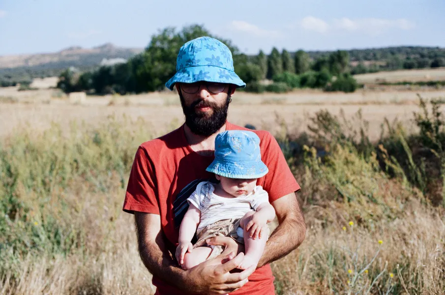 💽 Portada y contraportada de nuestro primer LP. (Front and back cover of our first LP)