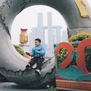 Mr